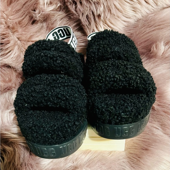 Black Never-worn Ugg slippers - Picture 4 of 8